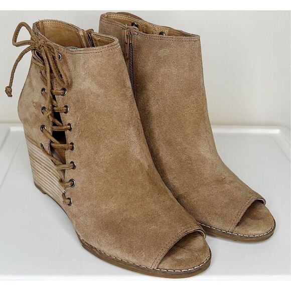 Lucky Brand Jaevin Suede Leather Side Zip Lace Peep Toe Wedge Heel Bootie Size 1 - Picture 1 of 9